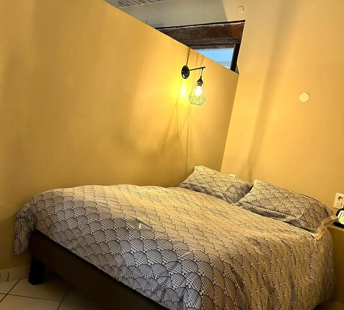 Grand Loft Et Terrasse Privee - Coeur Historique D'Aix ! Lägenhet Aix-en-Provence 0*,